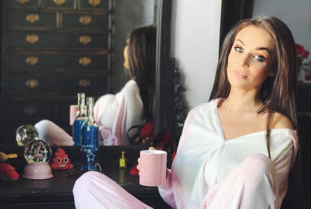 Алена Водонаева вызвала ажиотаж обнаженным снимком из ванной