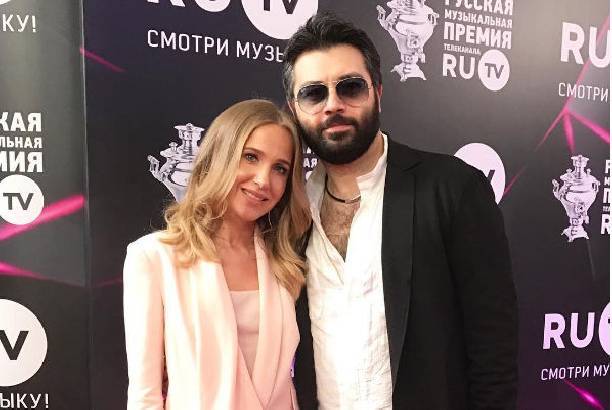 Алексей Чумаков не решается присутствовать на родах Юлии Ковальчук