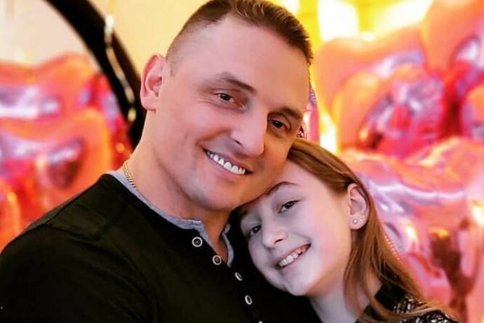"Постарел на 20 лет": дочь Аскольда Запашного перенесла операцию на сердце
