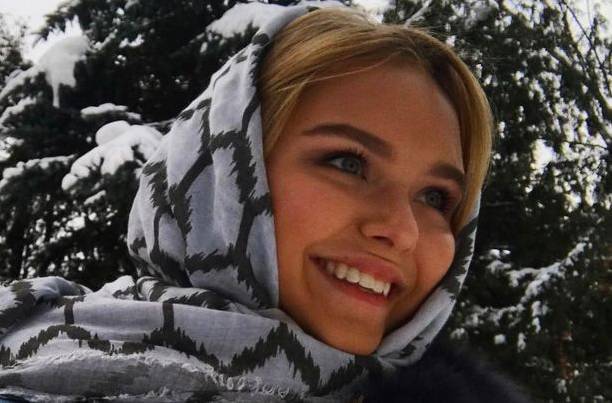 Стефания Маликова отпраздновала 17-летие и наставила рога Сергею Шнурову