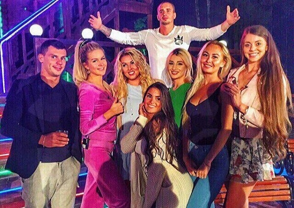 Ирина Дубцова посетила проект «Дом 2» Ирина Дубцова посетила проект «Дом 2»