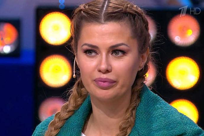 Виктория Боня показала макияж от Сердара Камбарова, за который заплатила миллион рублей
