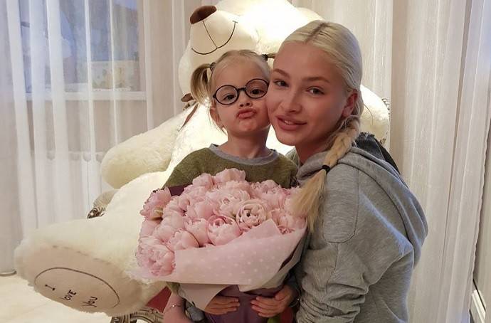 Алена Шишкова сделала неожиданное заявление о дочери
