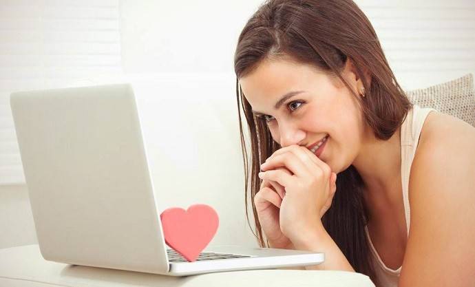 Как найти свою любовь онлайн: В чем преимущество современных сервисов для знакомств и почему это удобно