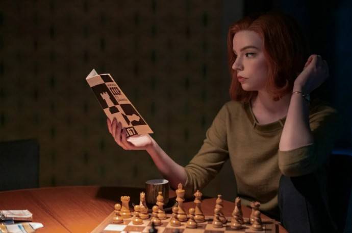 Шахматистка Нона Гаприндашвили подала в суд на Netflix из-за фильма «Ход королевы»