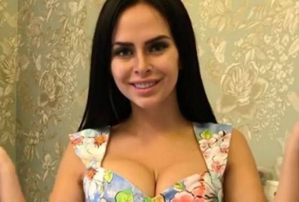 Виктория Романец показала на видео хитрый способ увеличения груди