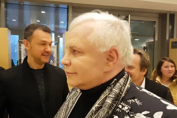 Борис Моисеев скрывается от друзей в Латвии