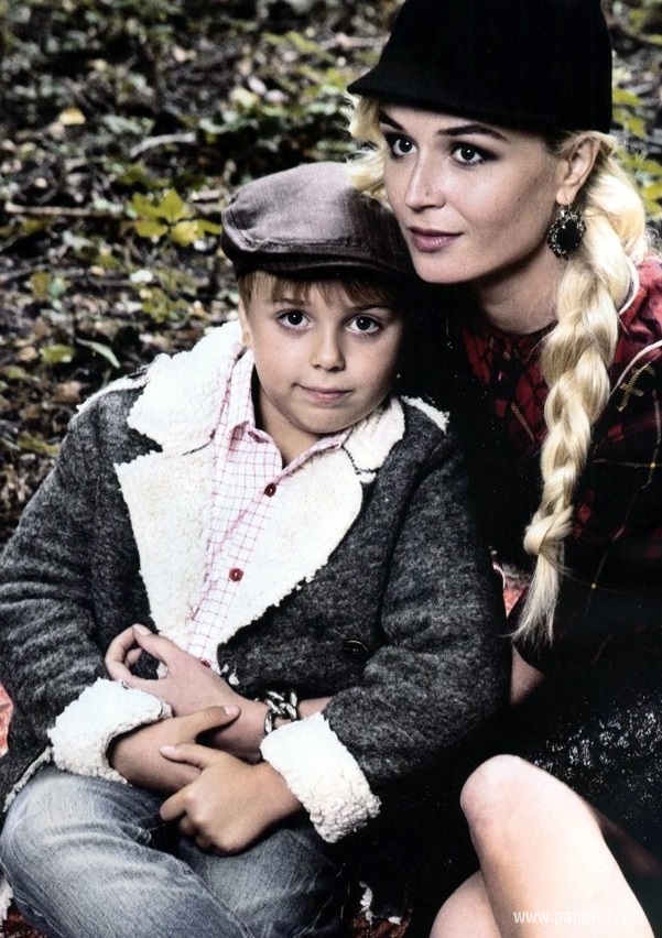 Полина Гагарина оставила сына одного в день рождения