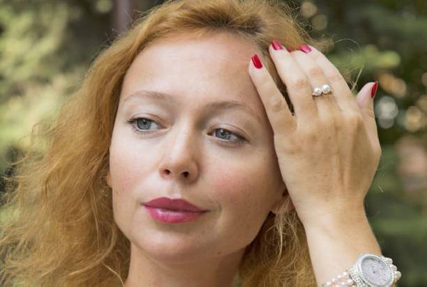 Елена Захарова восхитила снимком без макияжа