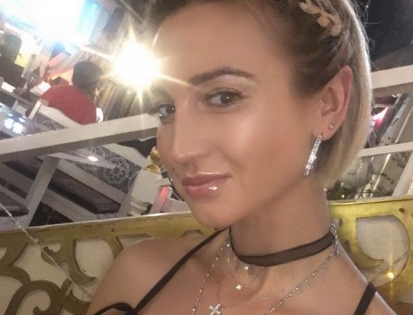 Ольга Бузова, наконец, отказалась от фотошопа Ольга Бузова, наконец, отказалась от фотошопа