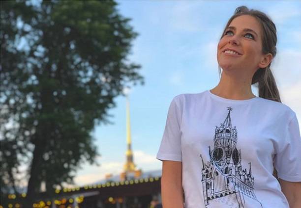 Юлия Барановская отметила день рождения с другом
