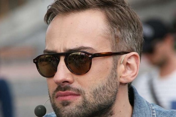 Дмитрий Шепелев переехал на Украину Дмитрий Шепелев переехал на Украину