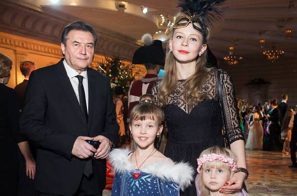 Алексей Учитель и Юлия Пересильд хотят вырастить творческих дочерей