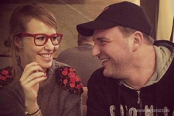 Ксения Собчак выбирает платье на выпускной для дочери Максима Виторгана 