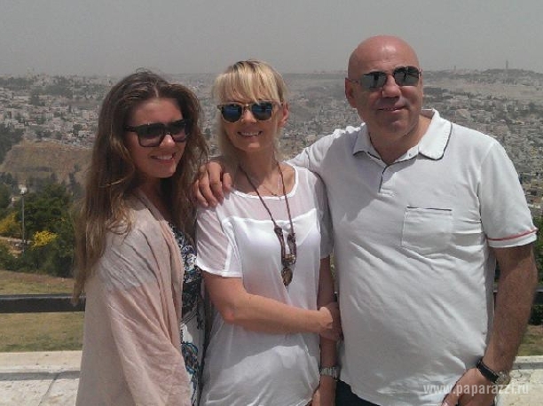 Валерия показала фото с семейного отдыха в ОАЭ