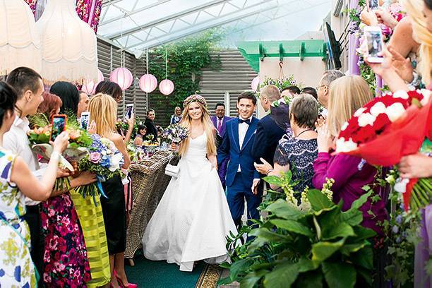 Дана Борисова продает свадебное платье