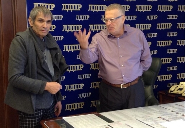Бари Алибасов и Владимир Жириновский поспорили на победу Плющенко