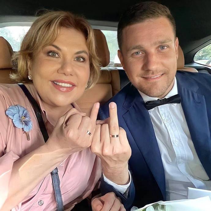 После гейских разоблачений итальянский муж Марины Федункив подчистил свое прошлое в социальных сетях