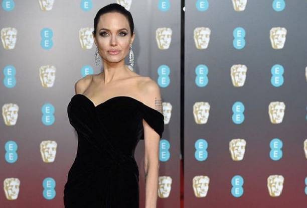 Анджелина Джоли поведала о недостатках своей внешности