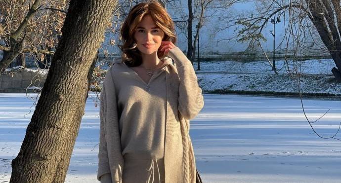  алекса перестала скрывать беременность 