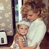 Глюкоза надела на детский праздник чрезмерно короткую юбку