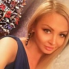 Дарья Пынзарь надела несуразный аксессуар на День рождения Ксении Бородиной