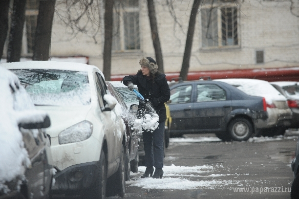 Настя Кочеткова на заснеженной дороге попала в ДТП