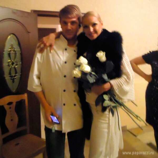 Анастасия Волочкова поразила охрану ресторана своим шпагатом