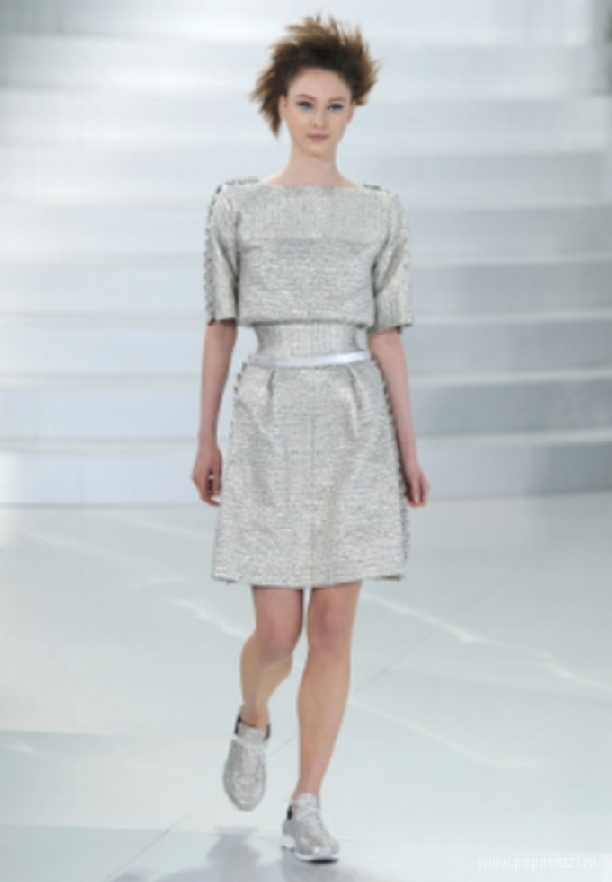  Карл Лагерфельд на Spring-Summer 2014 Haute Couture Chanel  от души повеселился