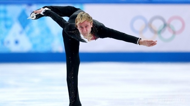 Евгений Плющенко снялся с соревнований, сославшись на боли в спине