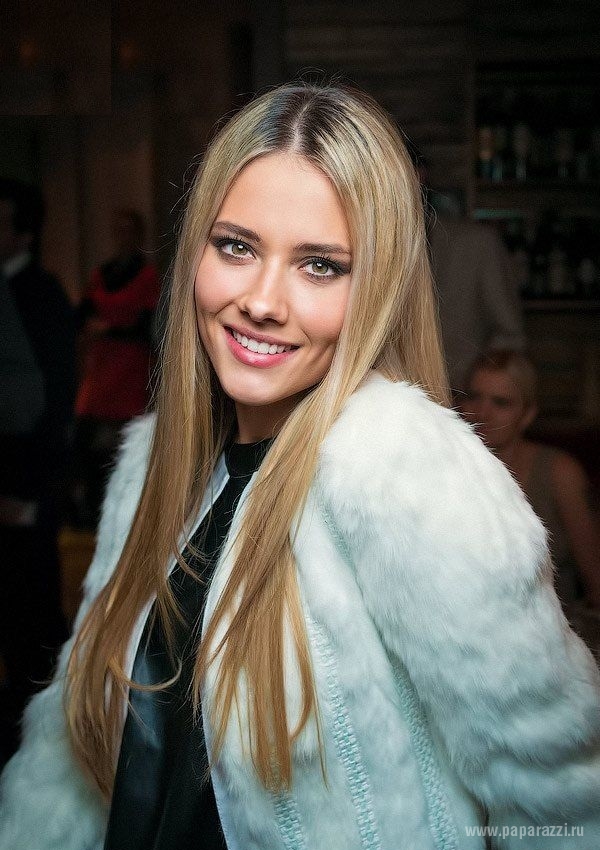 Юлия Паршута вновь стала платиновой блондинкой