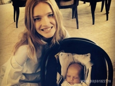 Наталья Водянова впервые показала подросшего сына
