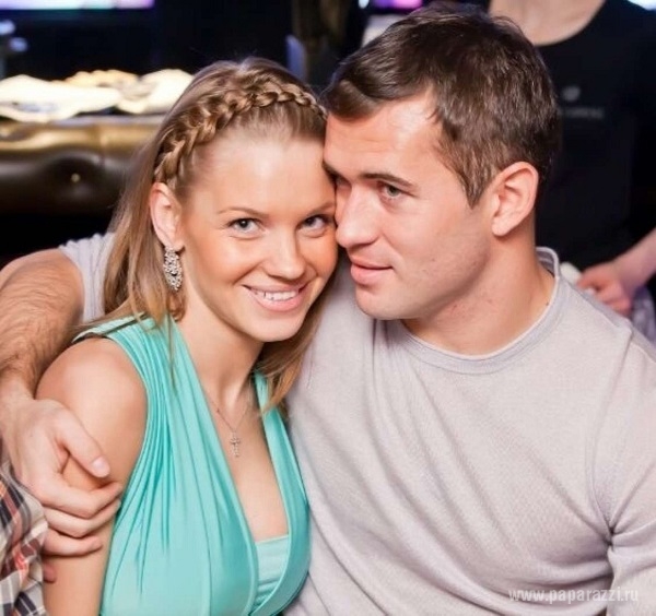 Александр Кержаков не разрешает жене встречаться с сыном