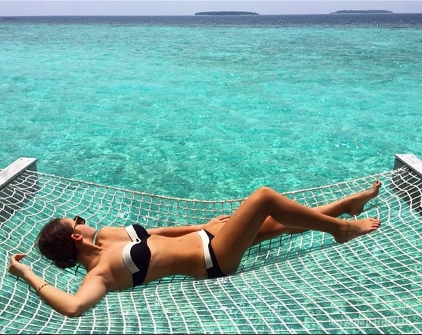Певица Слава выложила в сеть фото своего райского отдыха 
