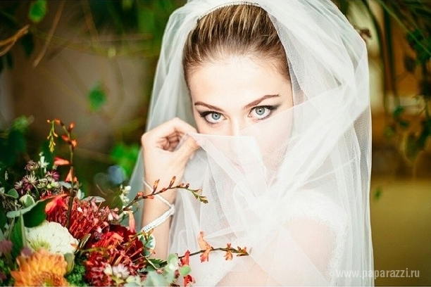 В сети появилась фотография участницы конкурса "Мисс Россия 2015" Виктории Роговой в свадебном платье