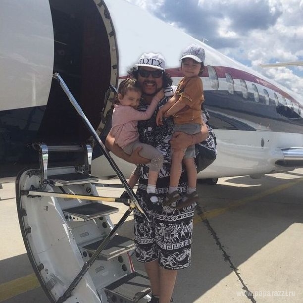 Анастасия Стоцкая дала комментарии по поводу схожести своего ребенка с сыном Филиппа Киркорова
