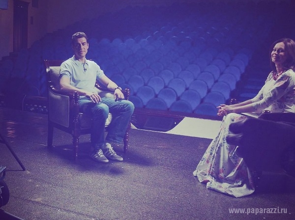 Сергей Безруков уехал в отпуск без жены, но не один Сергей Безруков уехал в отпуск без жены, но не один