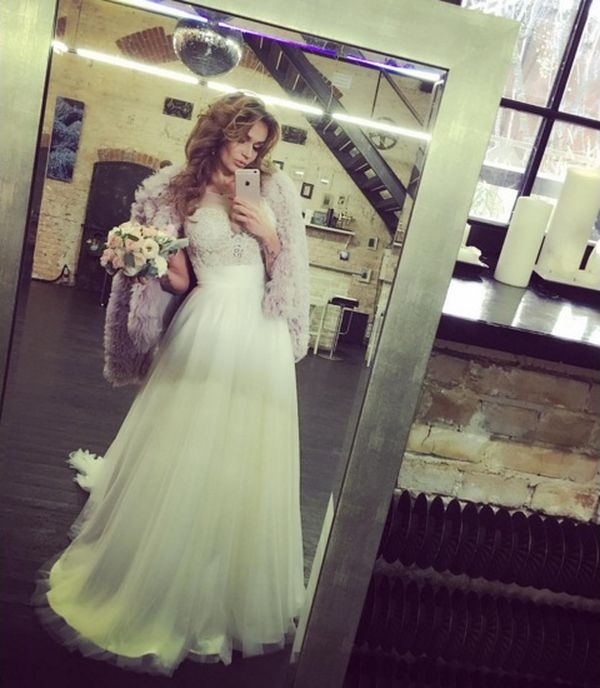 Алена Водонаева заговорила о свадьбе