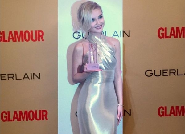 Полина Гагарина стала "Женщиной года 2015" по версии журнала GLAMOUR Полина Гагарина стала "Женщиной года 2015" по версии журнала GLAMOUR