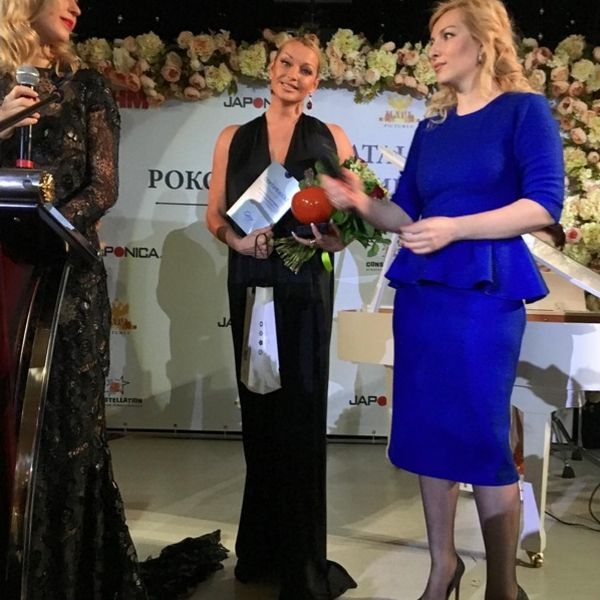 Анастасия Волочкова в платье с глубоким декольте стала «Роковой женщиной»