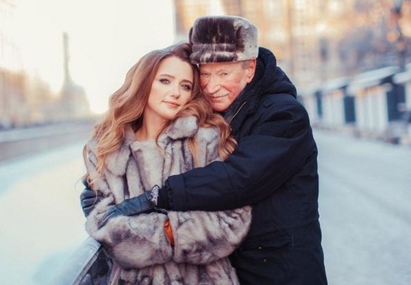 85-летний Иван Краско и его 25-летняя супруга Наталья снялись в романтической фотосессии