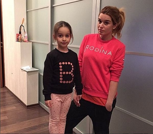 Ксения Бородина и Курбан Омаров отметили первый месяц дочери и рассказали о ее достижениях