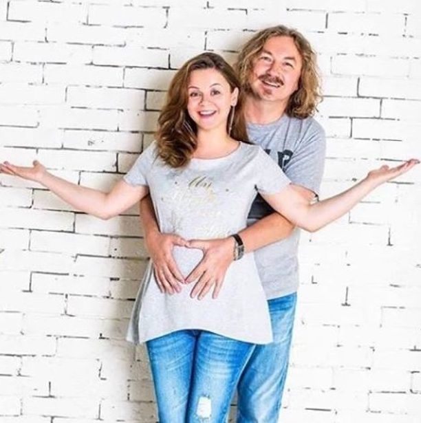 Юлия Проскурякова показала новое фото с дочкой и призналась, что ищет ответы на женских форумах