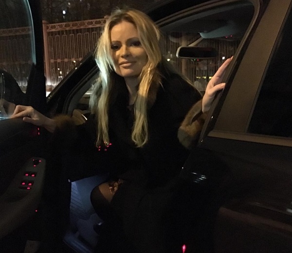 Дана Борисова подтвердила, что её бросил муж и начала раздел имущества