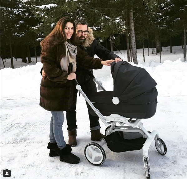 Алексей Рыжов поделился милым фото с новорожденной дочерью