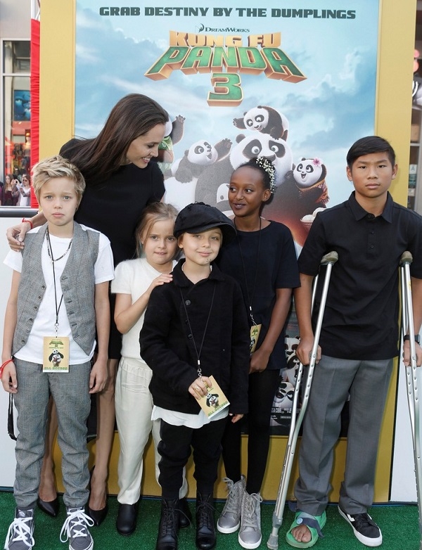 Анджелина Джоли воссоединилась с Брэдом Питтом ради детей