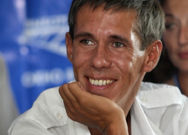 Алексей Панин опубликовал в сеть интимные фото со своей бывшей женой 