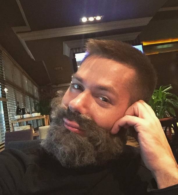 Стас Пьеха отрастил огромную бороду