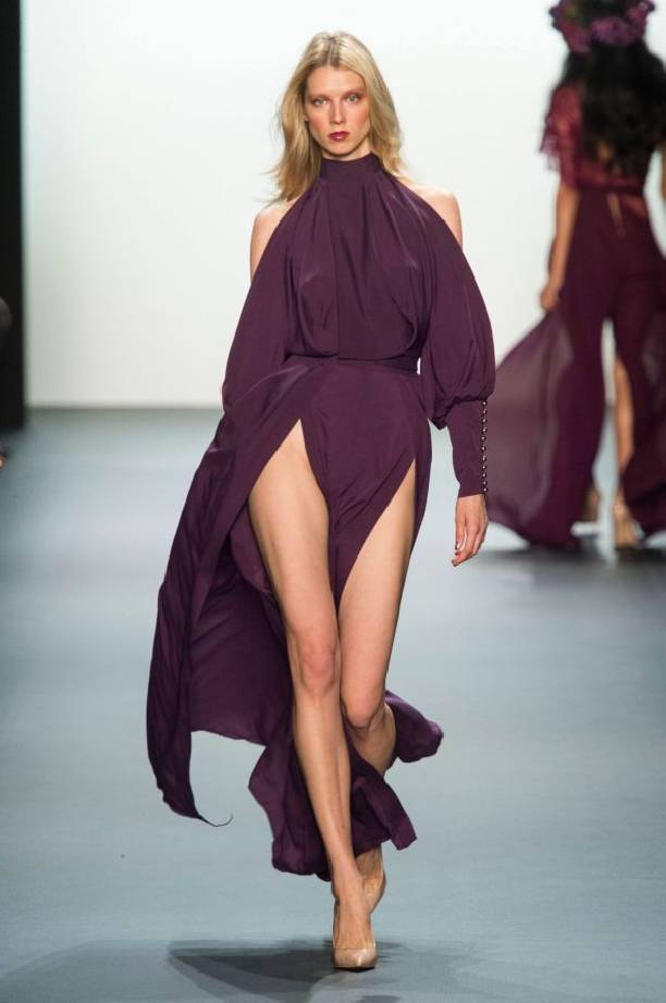 Дарите девушкам трусы: скандальная коллекция Майкла Костелло возмутила ценителей моды