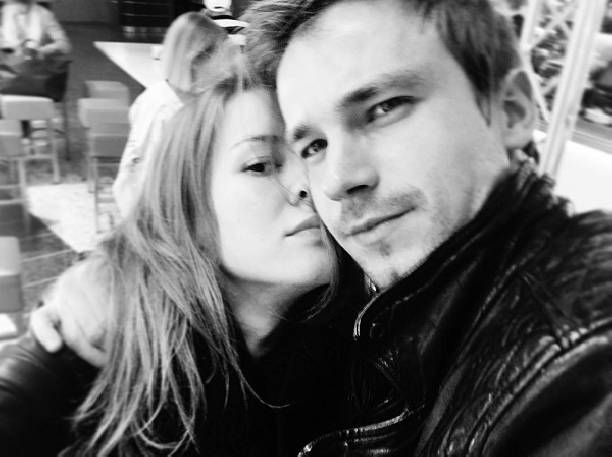 Александр Петров женится на актрисе, ради которой разорвал десятилетние отношения